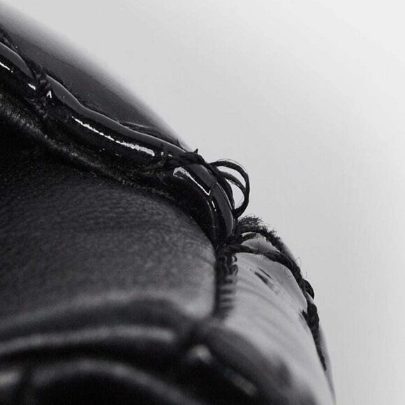 Chanel Black 2.55 Reissue Quilted Classic Patent Leather 227 Jumbo Flap Bag - Picture 6 of 11